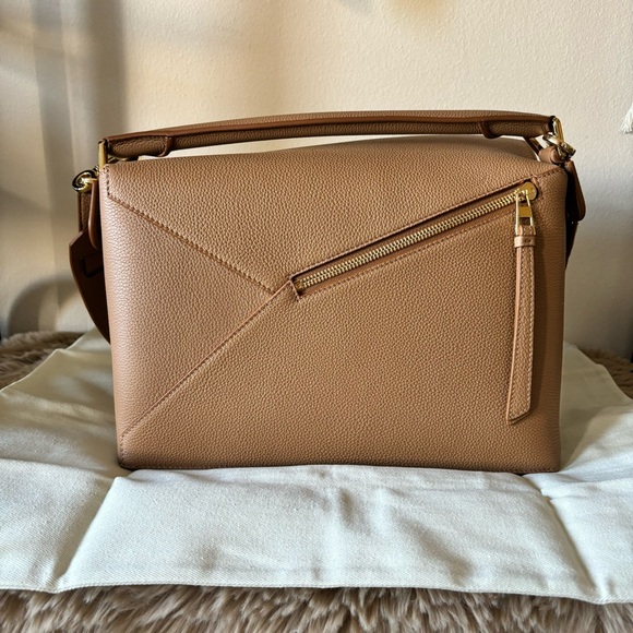 LOEWE TOFFEE PUZZLE EDGE BAG - Picture 15 of 15